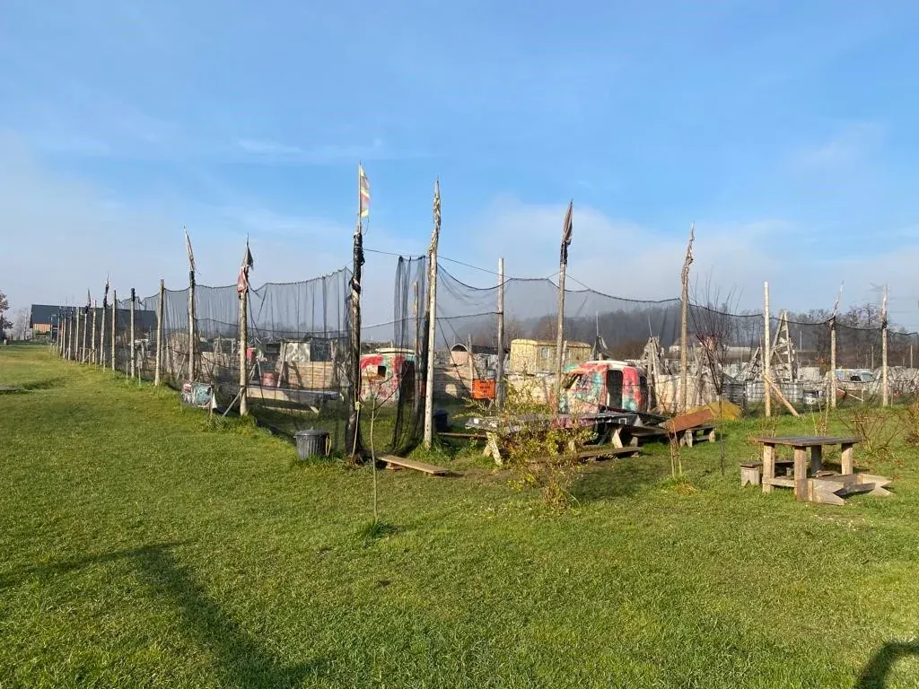 Strzelnica paintballowa